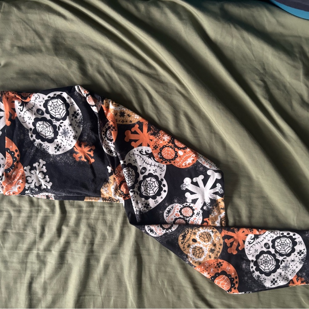 LuLaRoe Halloween Skull Leggings - Black, Orange, White